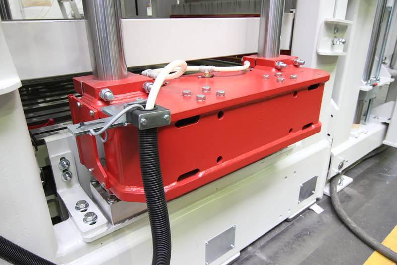csm_hessgroup-rh1400-pneumatic-mould-clamping_4d54e4825a